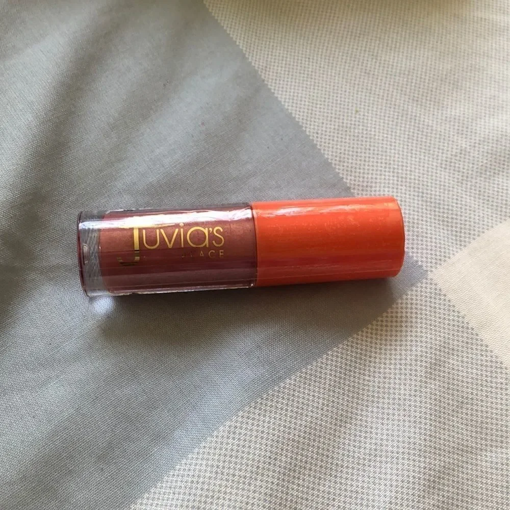 Juvia’s Place Mini Lip Gloss Petty Betty NIB
